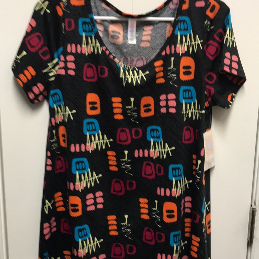 Lularoe Classic T.
